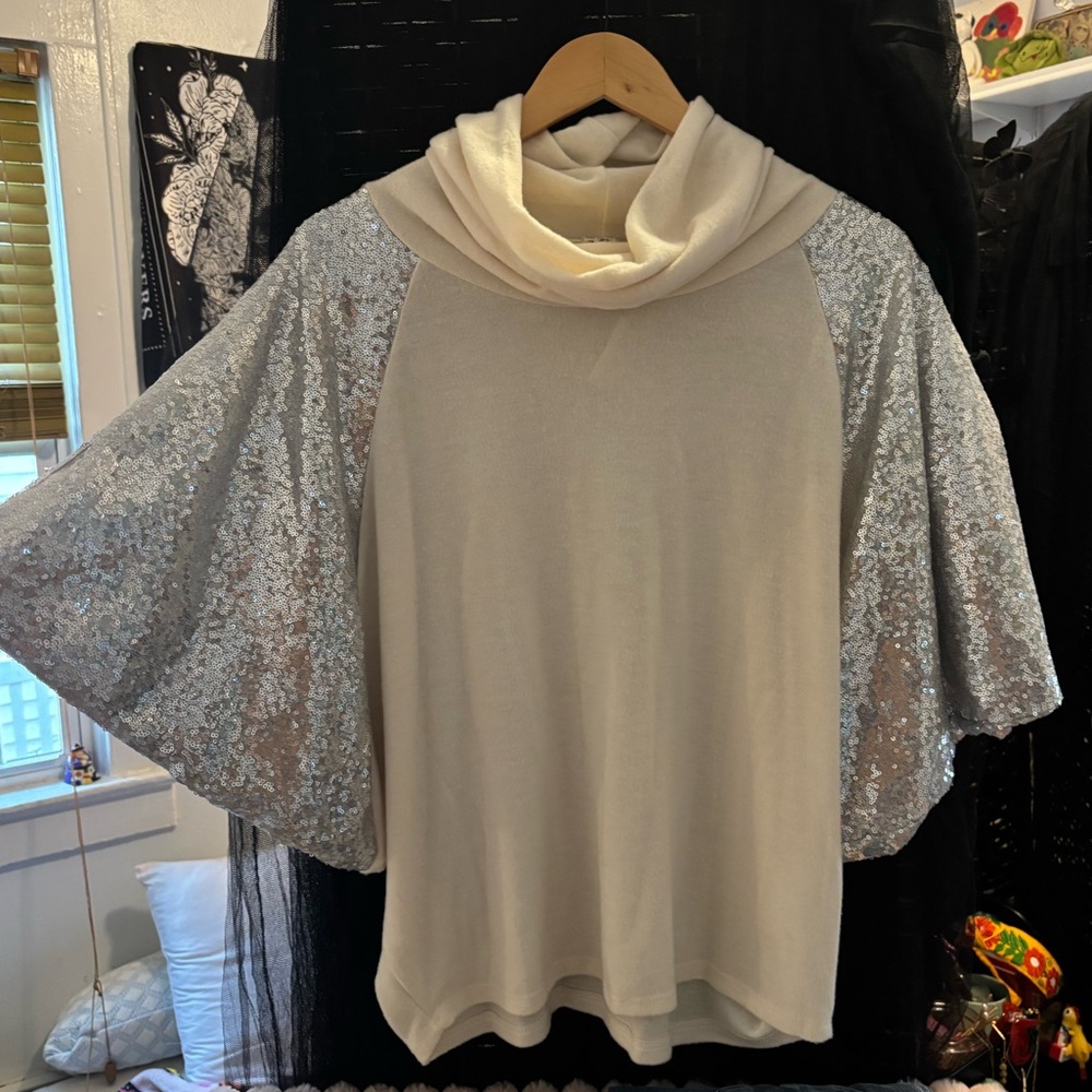 NWT 7th Ray Cream and Silver Sequin top SO SOFT womens XL holiday sweater